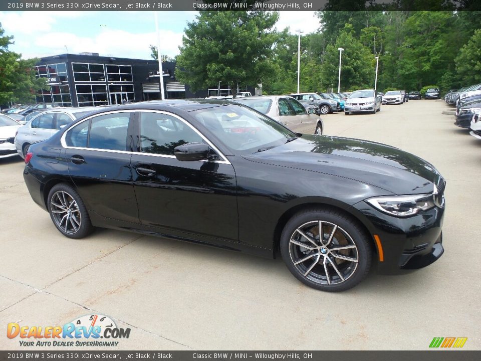 2019 BMW 3 Series 330i xDrive Sedan Jet Black / Black Photo #1