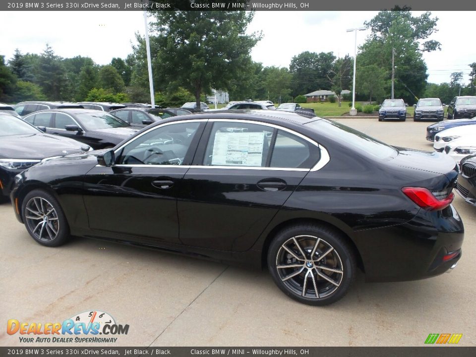 2019 BMW 3 Series 330i xDrive Sedan Jet Black / Black Photo #5