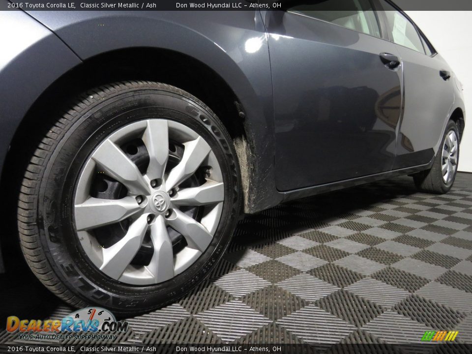 2016 Toyota Corolla LE Classic Silver Metallic / Ash Photo #8