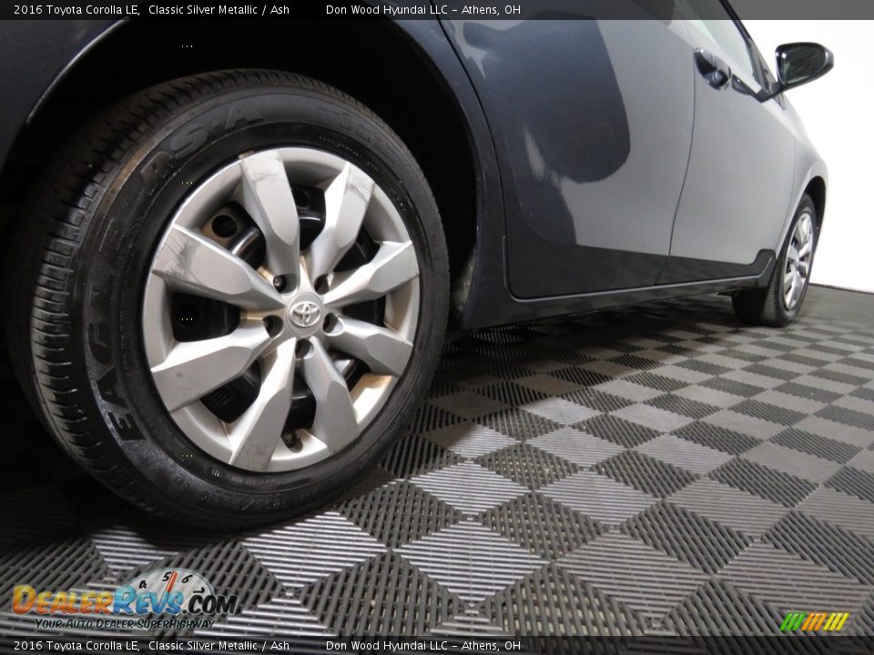 2016 Toyota Corolla LE Classic Silver Metallic / Ash Photo #15