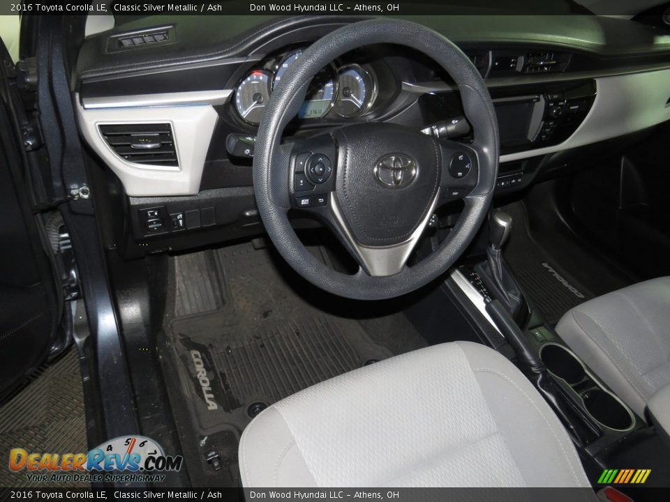 2016 Toyota Corolla LE Classic Silver Metallic / Ash Photo #18
