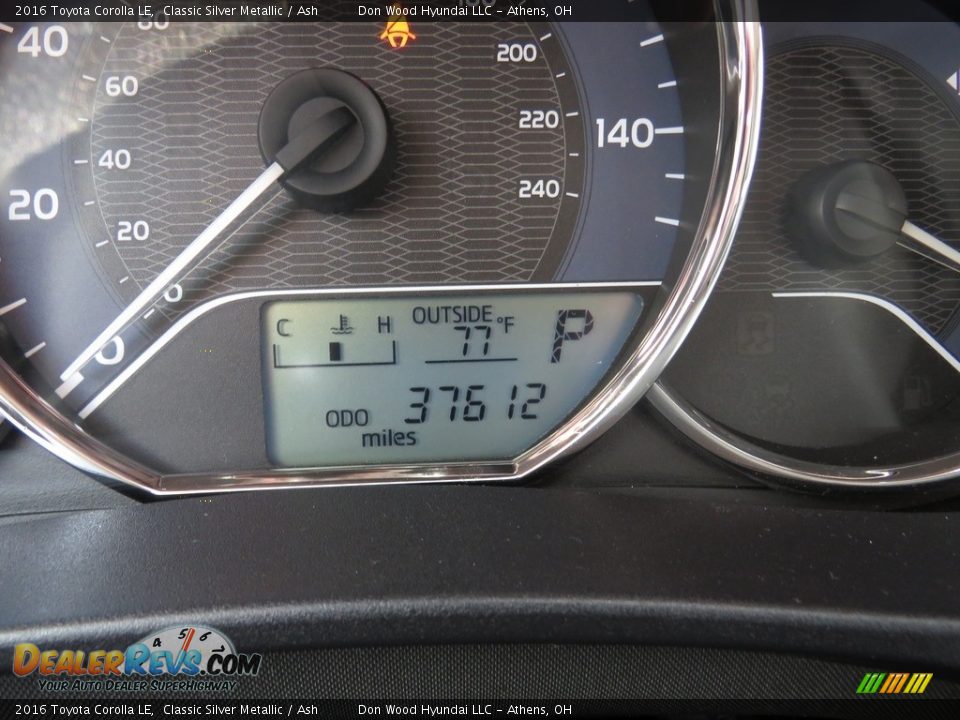 2016 Toyota Corolla LE Classic Silver Metallic / Ash Photo #28
