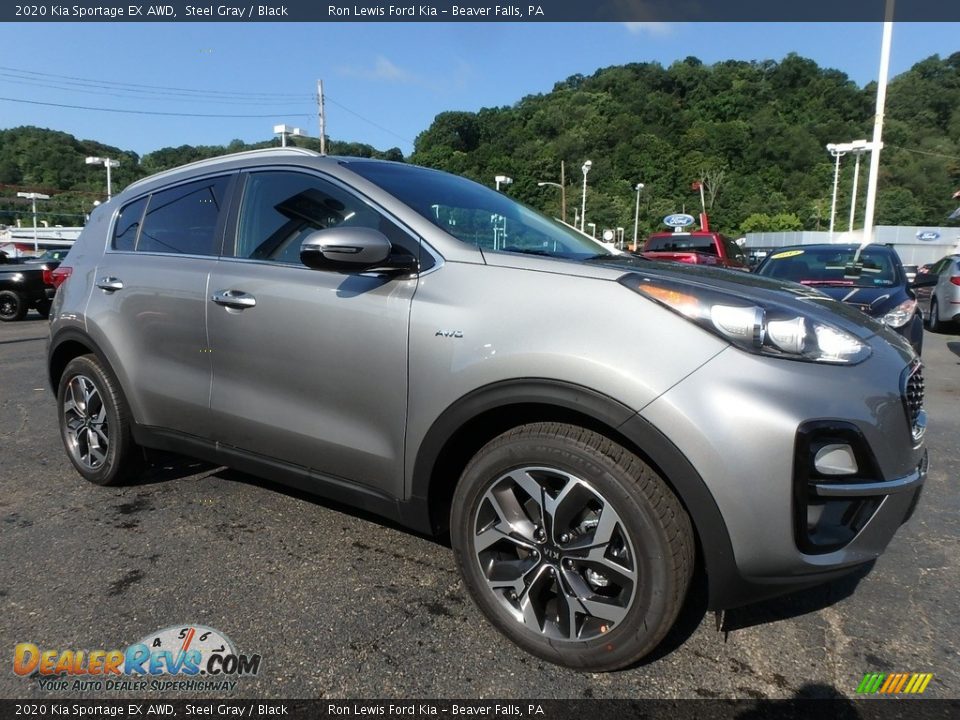 Front 3/4 View of 2020 Kia Sportage EX AWD Photo #10