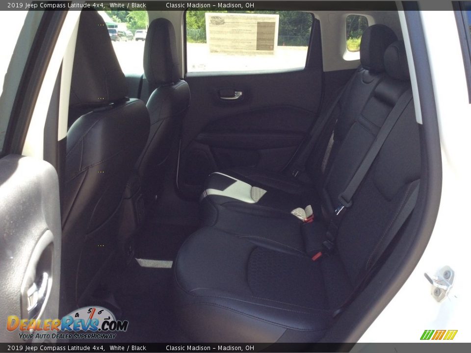 2019 Jeep Compass Latitude 4x4 White / Black Photo #17