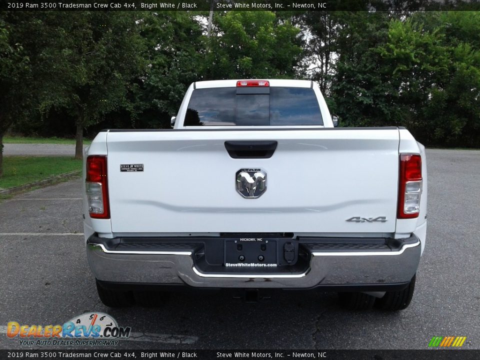 2019 Ram 3500 Tradesman Crew Cab 4x4 Bright White / Black Photo #7