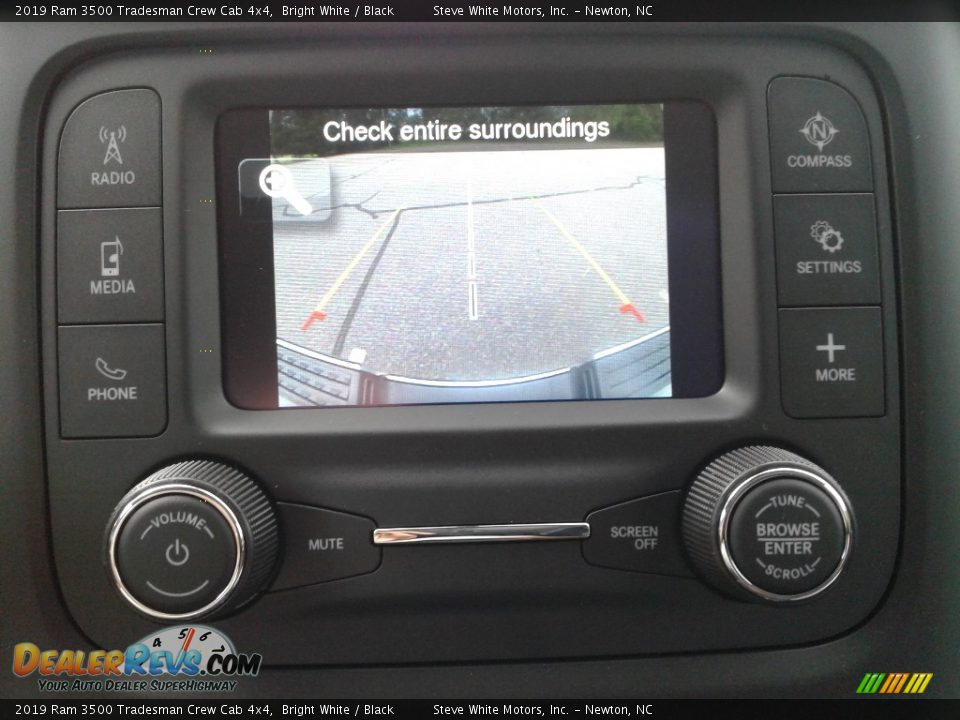 2019 Ram 3500 Tradesman Crew Cab 4x4 Bright White / Black Photo #21