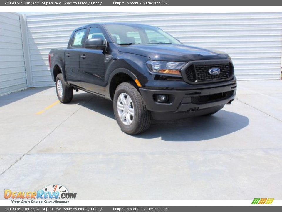 Front 3/4 View of 2019 Ford Ranger XL SuperCrew Photo #2