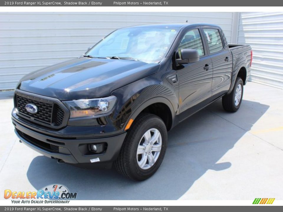 Front 3/4 View of 2019 Ford Ranger XL SuperCrew Photo #4