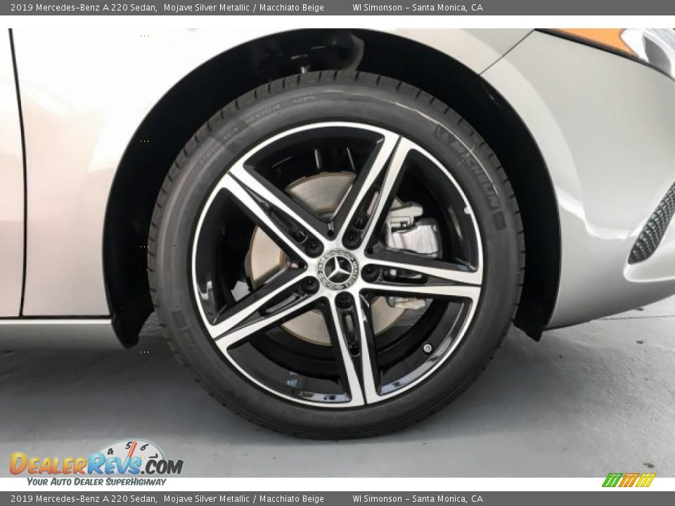 2019 Mercedes-Benz A 220 Sedan Mojave Silver Metallic / Macchiato Beige Photo #9