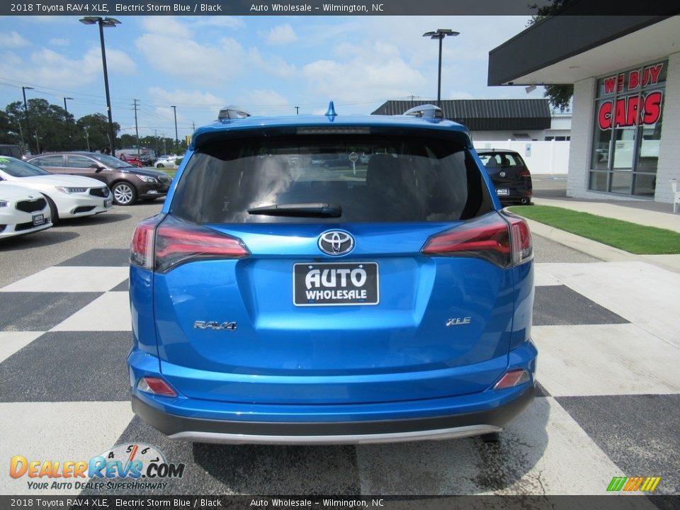 2018 Toyota RAV4 XLE Electric Storm Blue / Black Photo #4