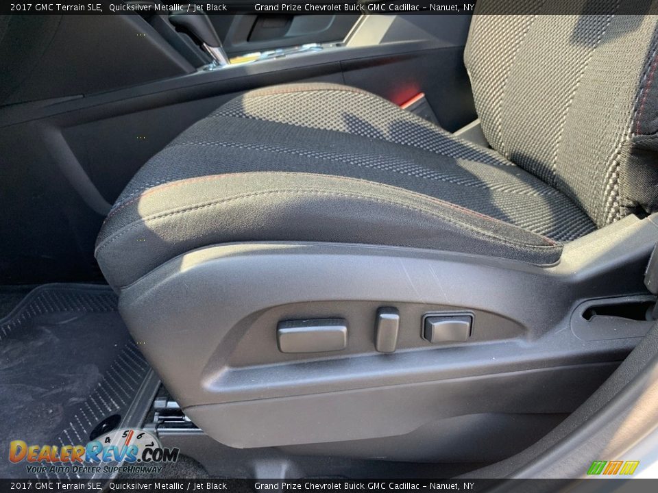 2017 GMC Terrain SLE Quicksilver Metallic / Jet Black Photo #11