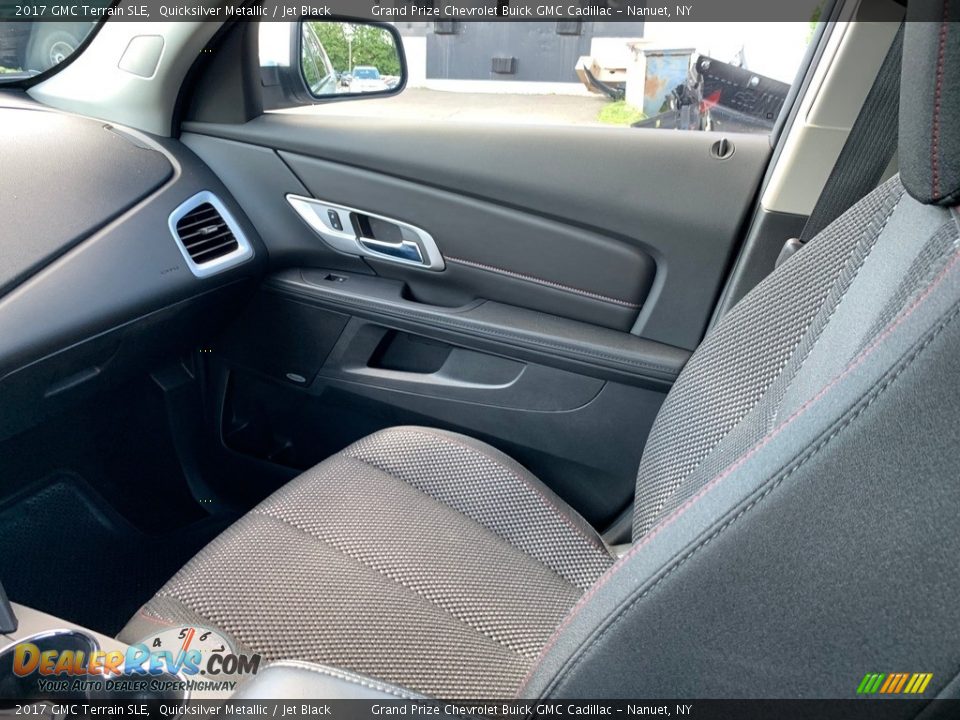 2017 GMC Terrain SLE Quicksilver Metallic / Jet Black Photo #18