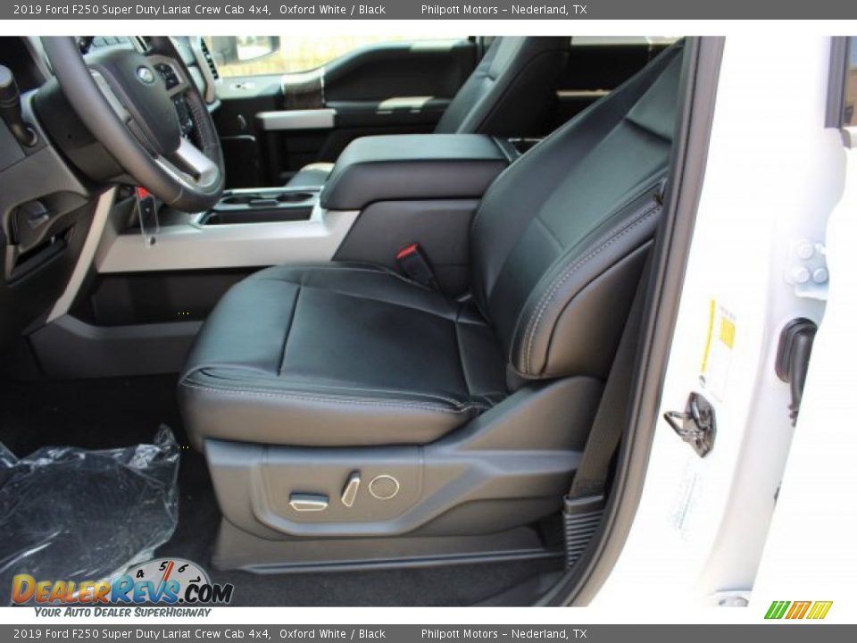 2019 Ford F250 Super Duty Lariat Crew Cab 4x4 Oxford White / Black Photo #10