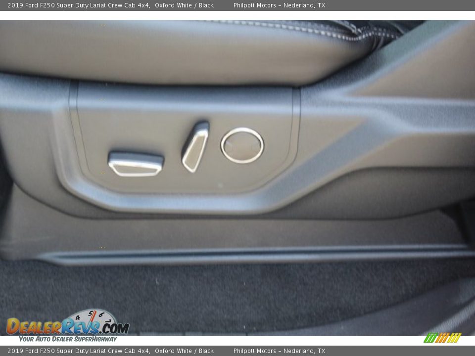 2019 Ford F250 Super Duty Lariat Crew Cab 4x4 Oxford White / Black Photo #11
