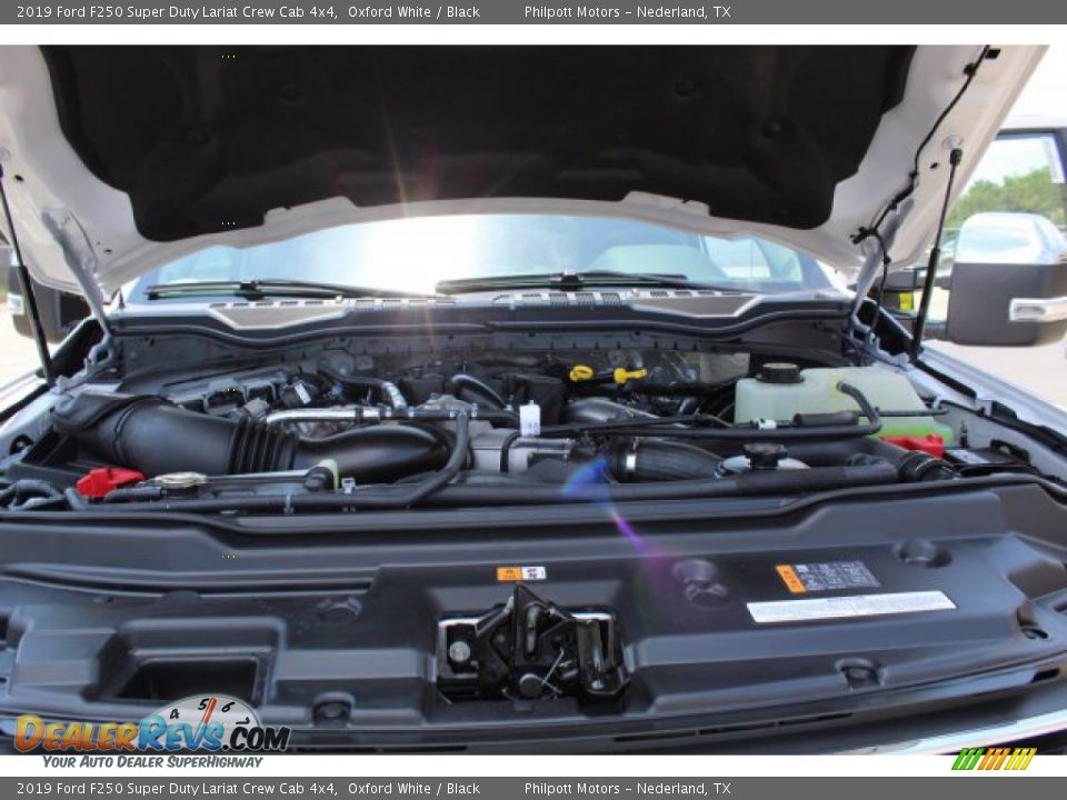 2019 Ford F250 Super Duty Lariat Crew Cab 4x4 Oxford White / Black Photo #24