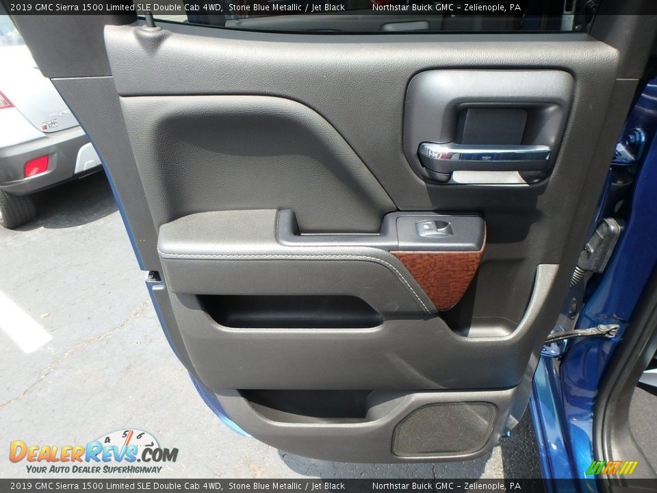 Door Panel of 2019 GMC Sierra 1500 Limited SLE Double Cab 4WD Photo #19