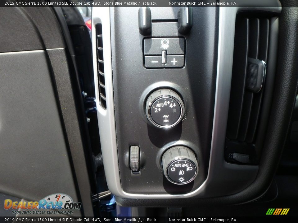 Controls of 2019 GMC Sierra 1500 Limited SLE Double Cab 4WD Photo #21