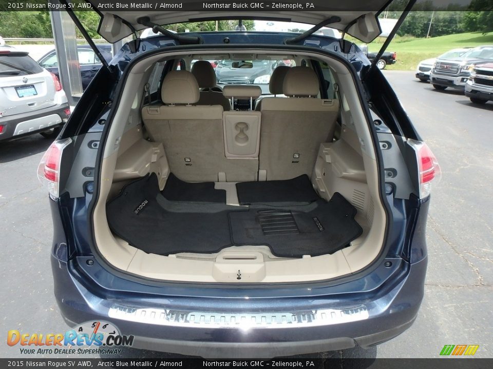 2015 Nissan Rogue SV AWD Arctic Blue Metallic / Almond Photo #11