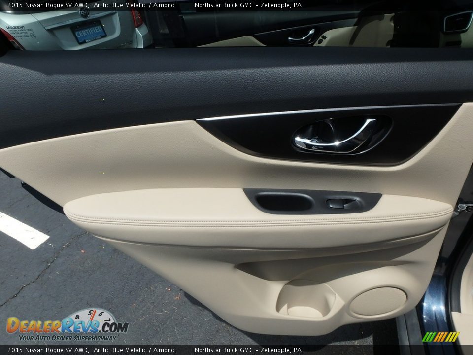 2015 Nissan Rogue SV AWD Arctic Blue Metallic / Almond Photo #18