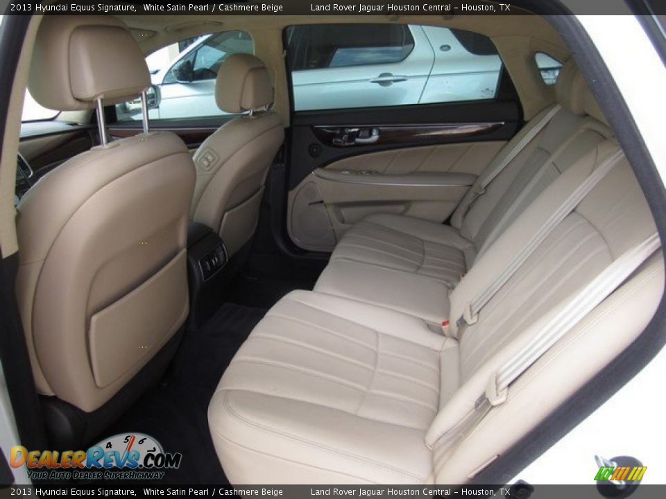 2013 Hyundai Equus Signature White Satin Pearl / Cashmere Beige Photo #5