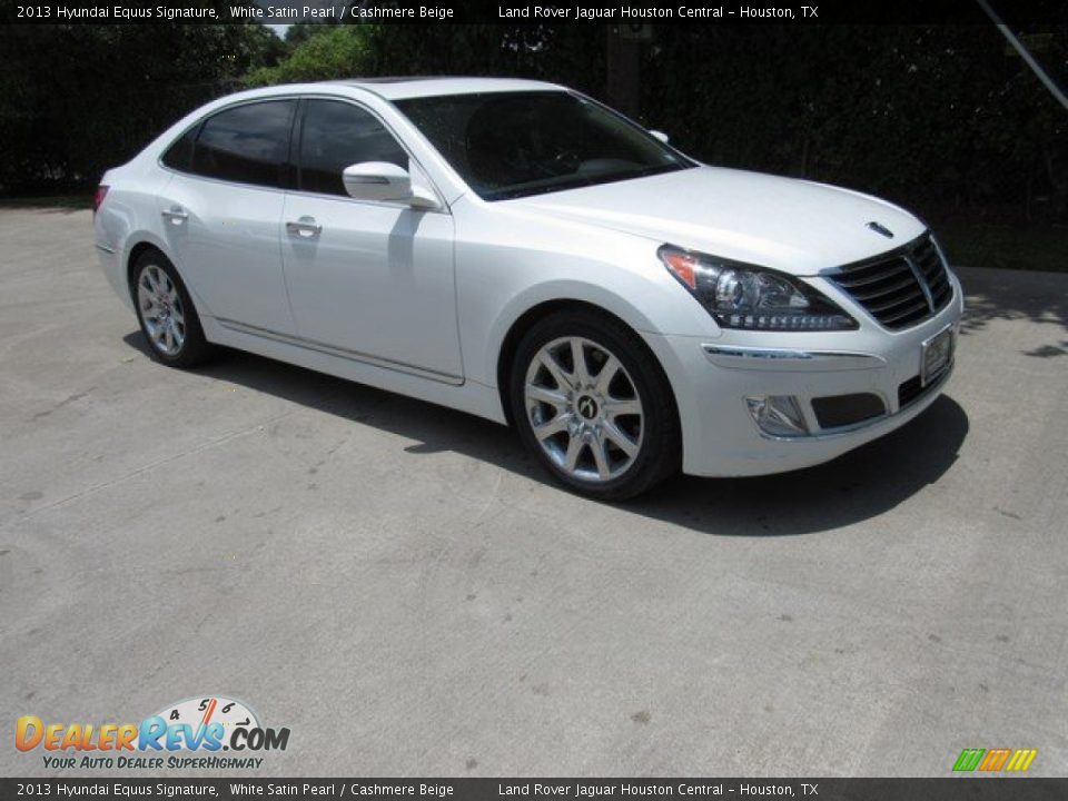 2013 Hyundai Equus Signature White Satin Pearl / Cashmere Beige Photo #6