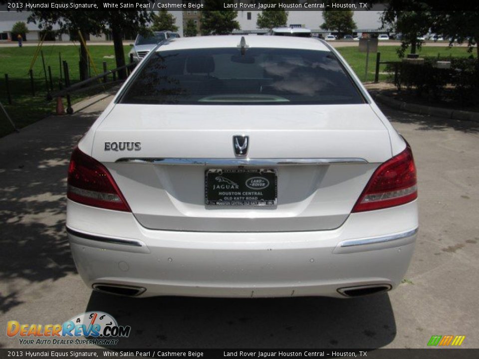 2013 Hyundai Equus Signature White Satin Pearl / Cashmere Beige Photo #10