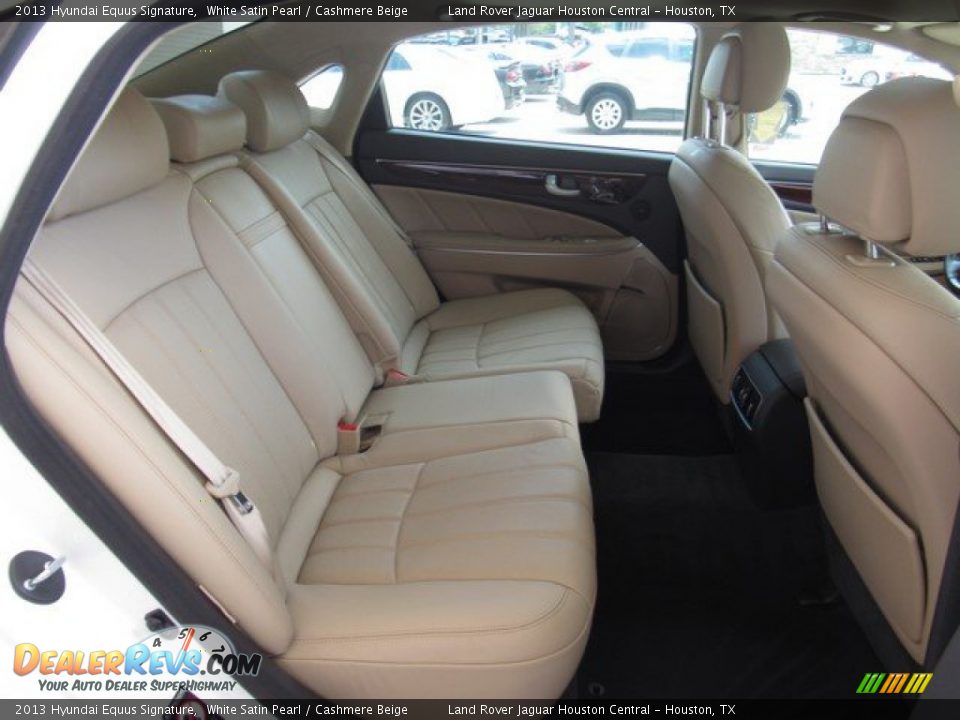 2013 Hyundai Equus Signature White Satin Pearl / Cashmere Beige Photo #19