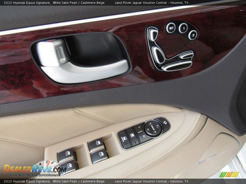 2013 Hyundai Equus Signature White Satin Pearl / Cashmere Beige Photo #26