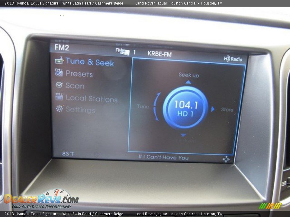 2013 Hyundai Equus Signature White Satin Pearl / Cashmere Beige Photo #33