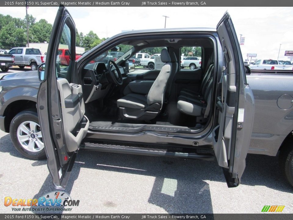 2015 Ford F150 XL SuperCab Magnetic Metallic / Medium Earth Gray Photo #12