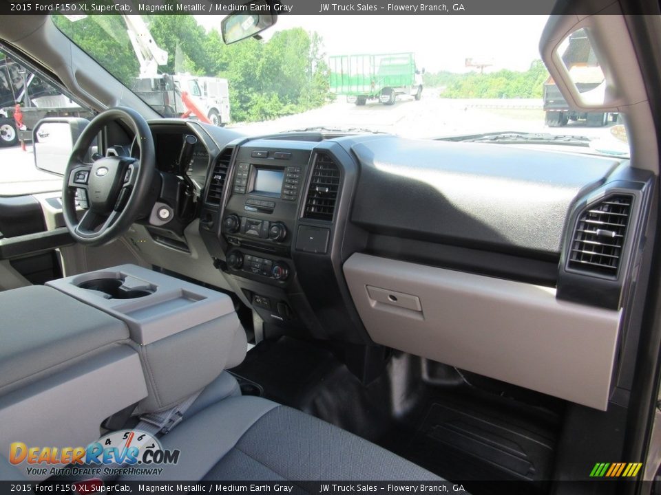 2015 Ford F150 XL SuperCab Magnetic Metallic / Medium Earth Gray Photo #33