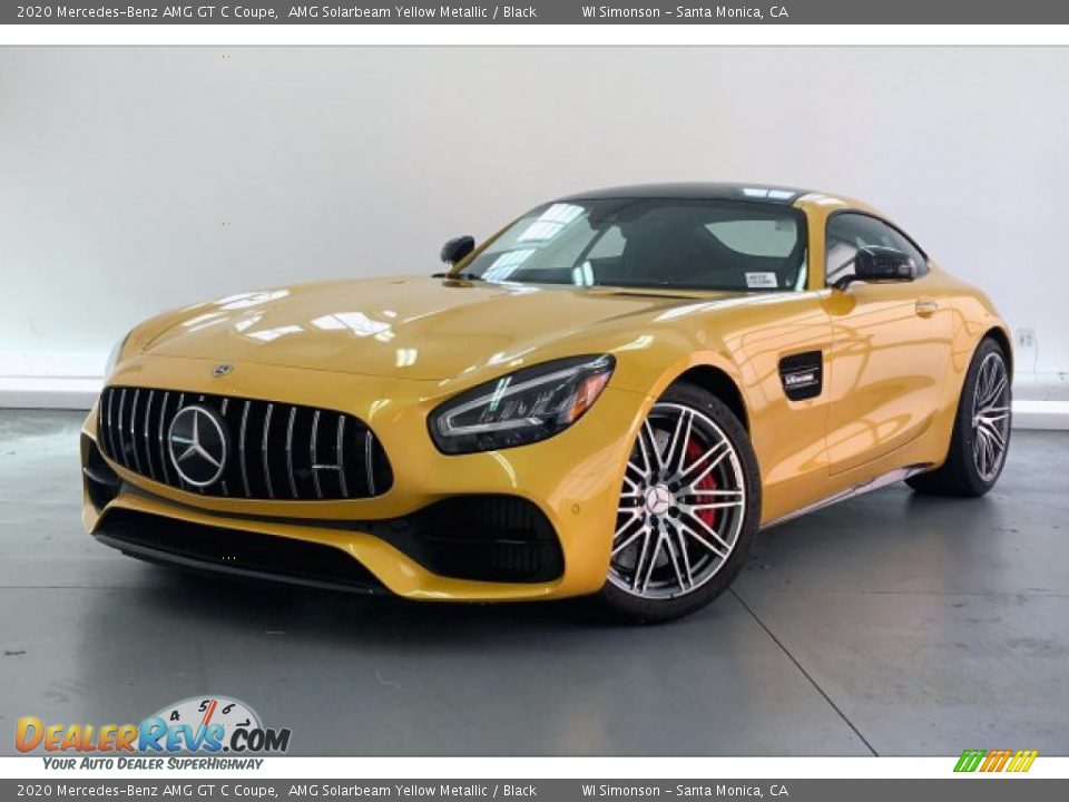 Front 3/4 View of 2020 Mercedes-Benz AMG GT C Coupe Photo #12