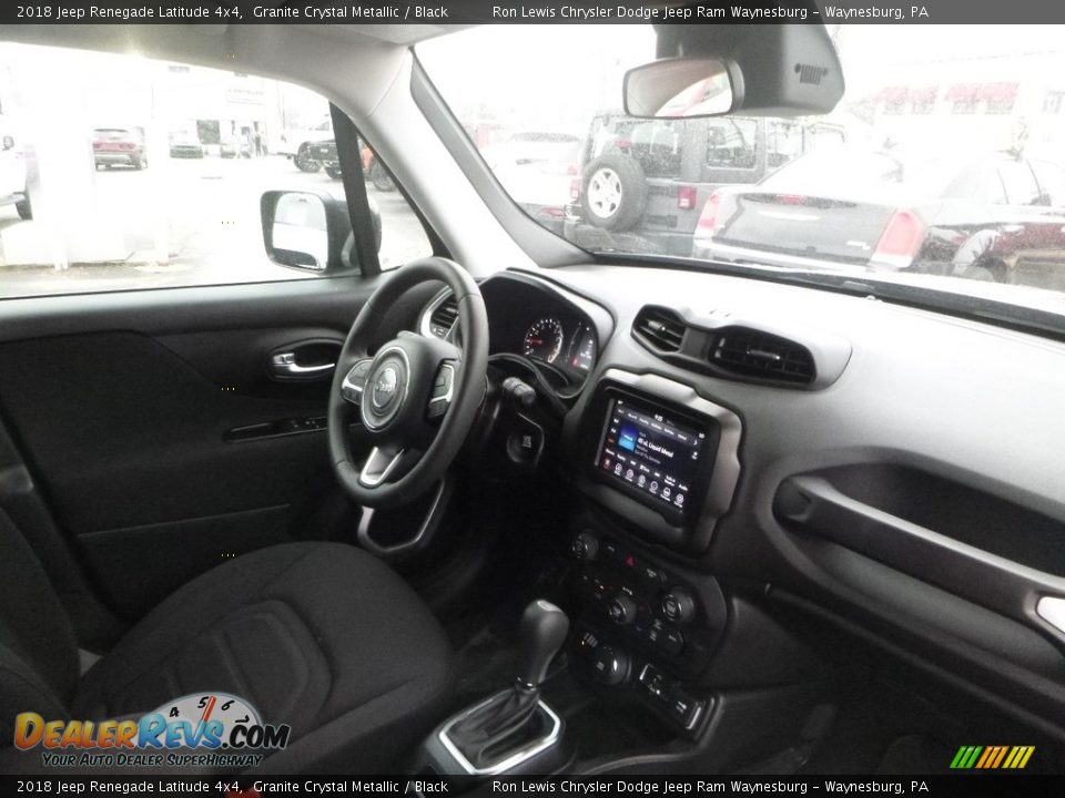 2018 Jeep Renegade Latitude 4x4 Granite Crystal Metallic / Black Photo #11