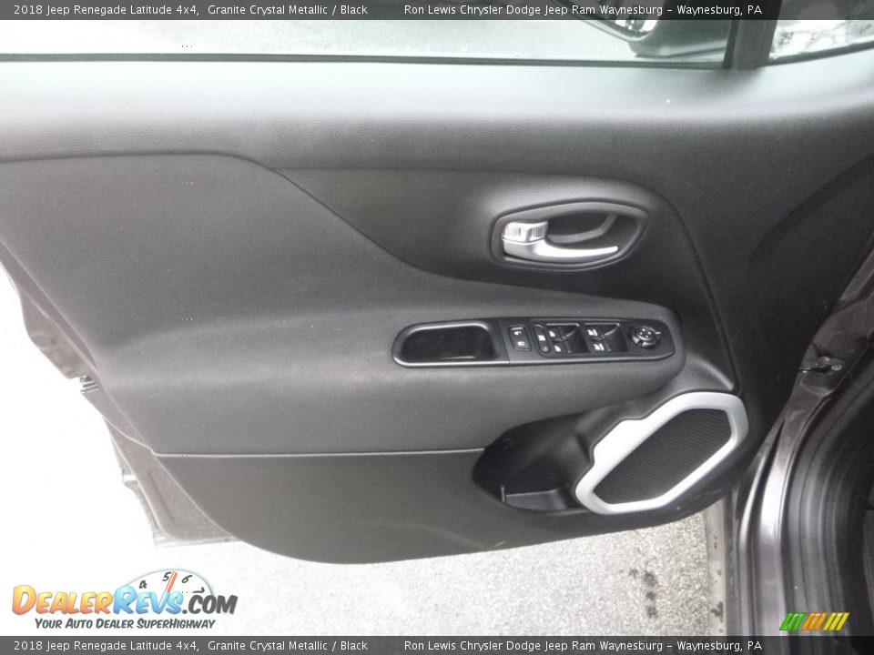 2018 Jeep Renegade Latitude 4x4 Granite Crystal Metallic / Black Photo #14
