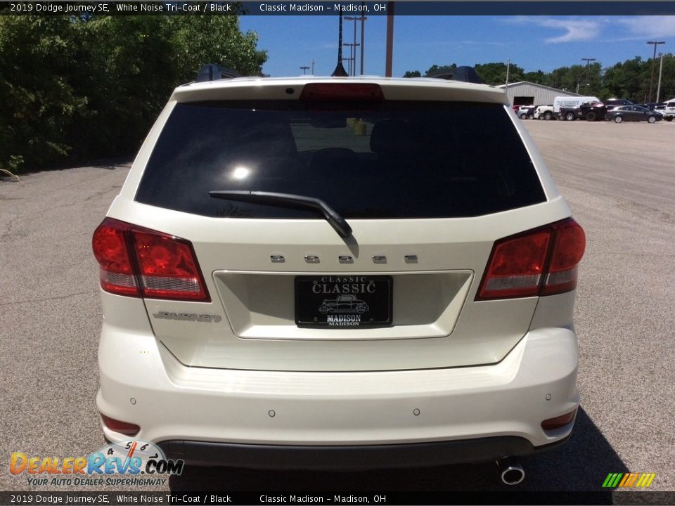 2019 Dodge Journey SE White Noise Tri-Coat / Black Photo #6