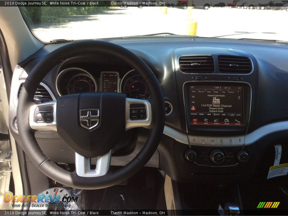 2019 Dodge Journey SE White Noise Tri-Coat / Black Photo #12