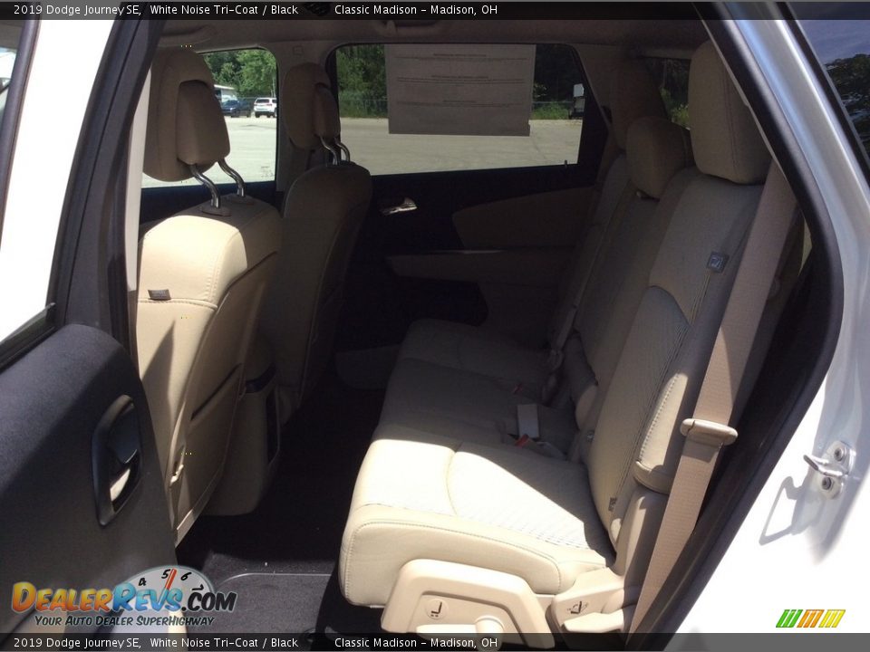 2019 Dodge Journey SE White Noise Tri-Coat / Black Photo #15