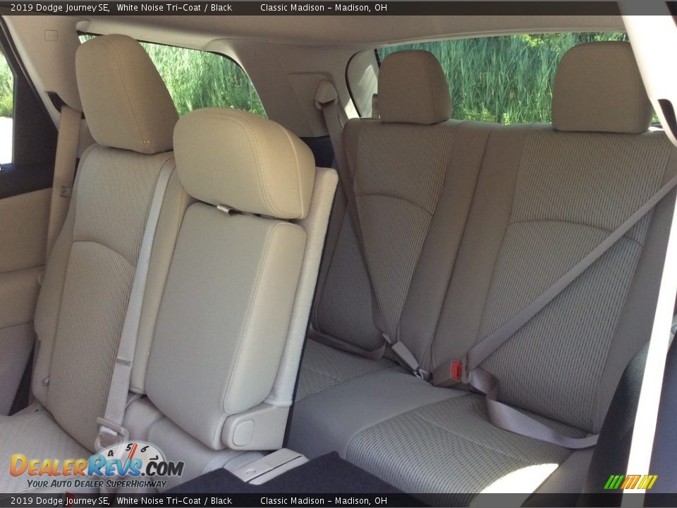 2019 Dodge Journey SE White Noise Tri-Coat / Black Photo #16
