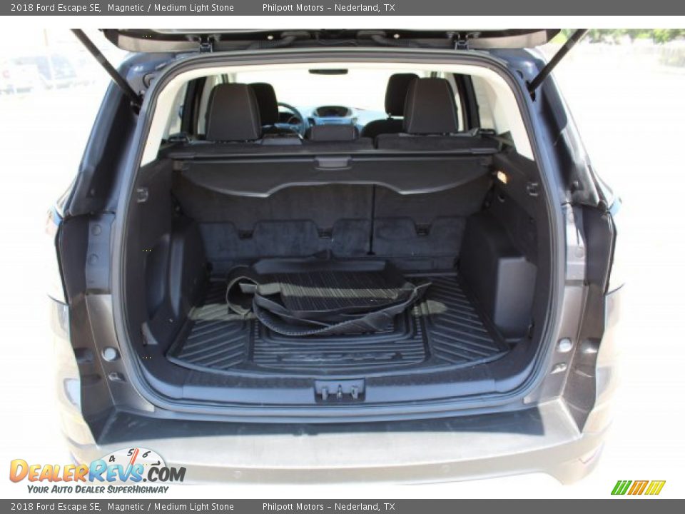 2018 Ford Escape SE Magnetic / Medium Light Stone Photo #25