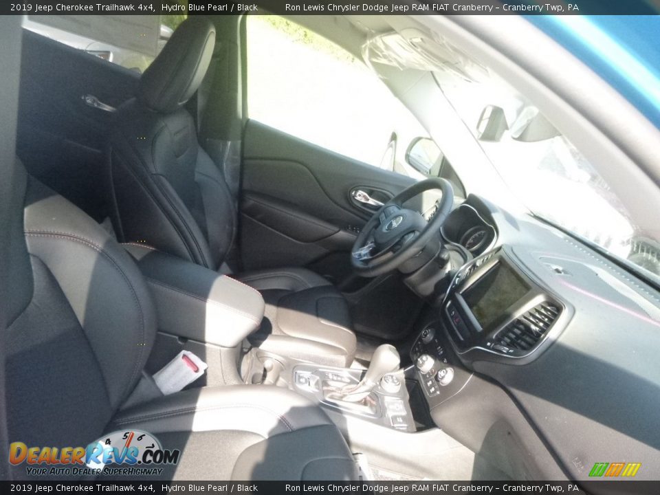 2019 Jeep Cherokee Trailhawk 4x4 Hydro Blue Pearl / Black Photo #11