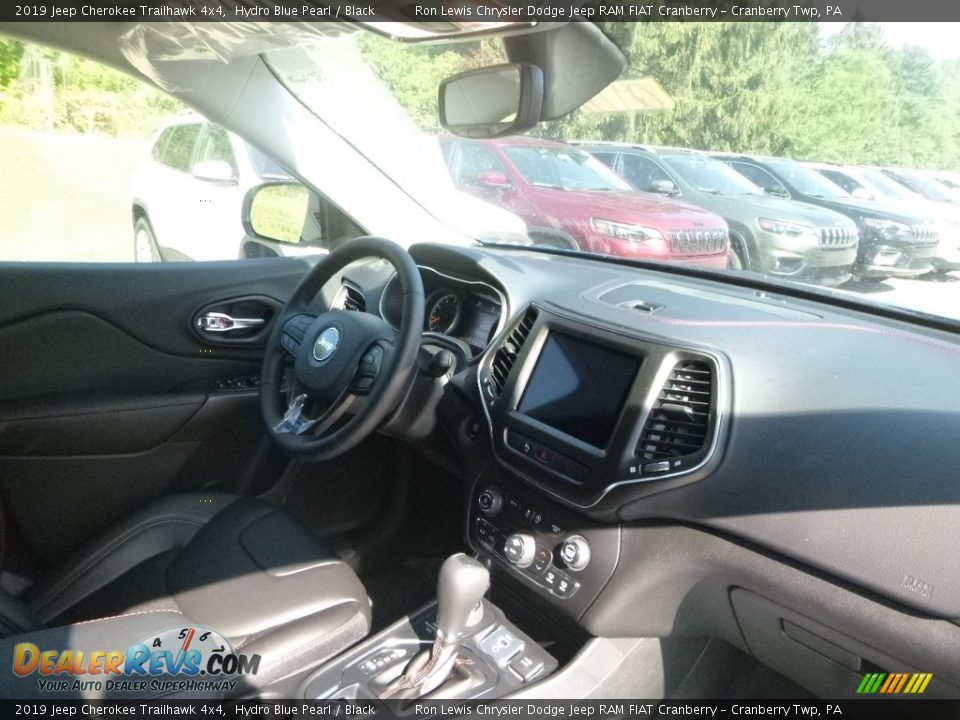 2019 Jeep Cherokee Trailhawk 4x4 Hydro Blue Pearl / Black Photo #12