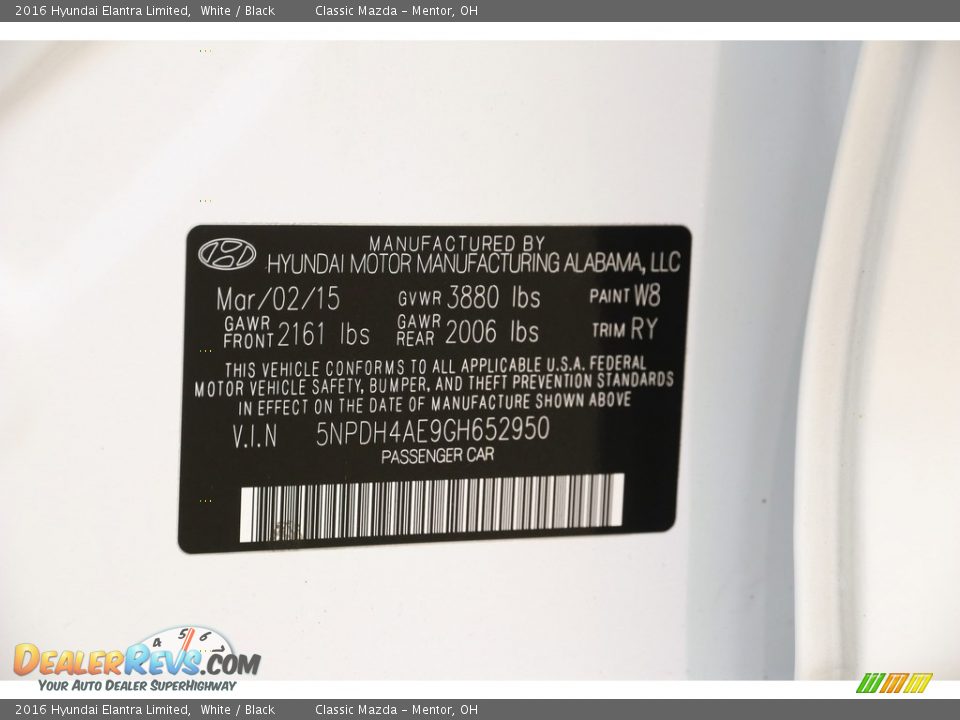 2016 Hyundai Elantra Limited White / Black Photo #22