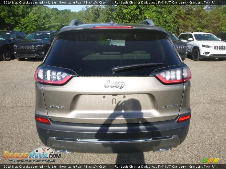 2019 Jeep Cherokee Limited 4x4 Light Brownstone Pearl / Black/Ski Grey Photo #4