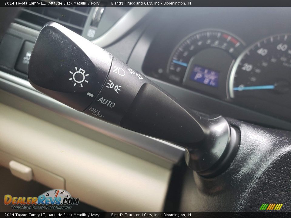 2014 Toyota Camry LE Attitude Black Metallic / Ivory Photo #14