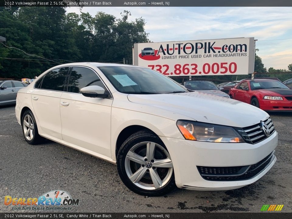 2012 Volkswagen Passat 2.5L SE Candy White / Titan Black Photo #1