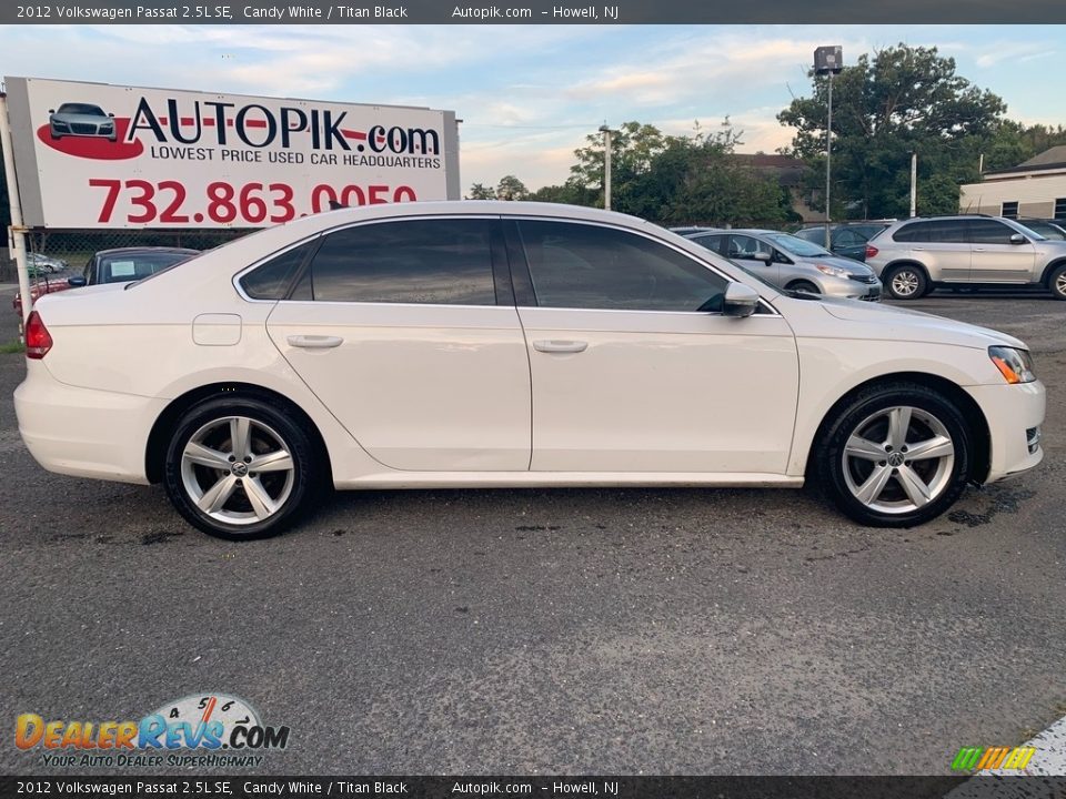 2012 Volkswagen Passat 2.5L SE Candy White / Titan Black Photo #2
