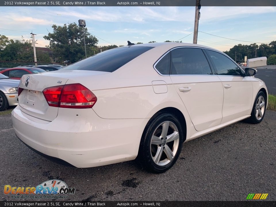 2012 Volkswagen Passat 2.5L SE Candy White / Titan Black Photo #3