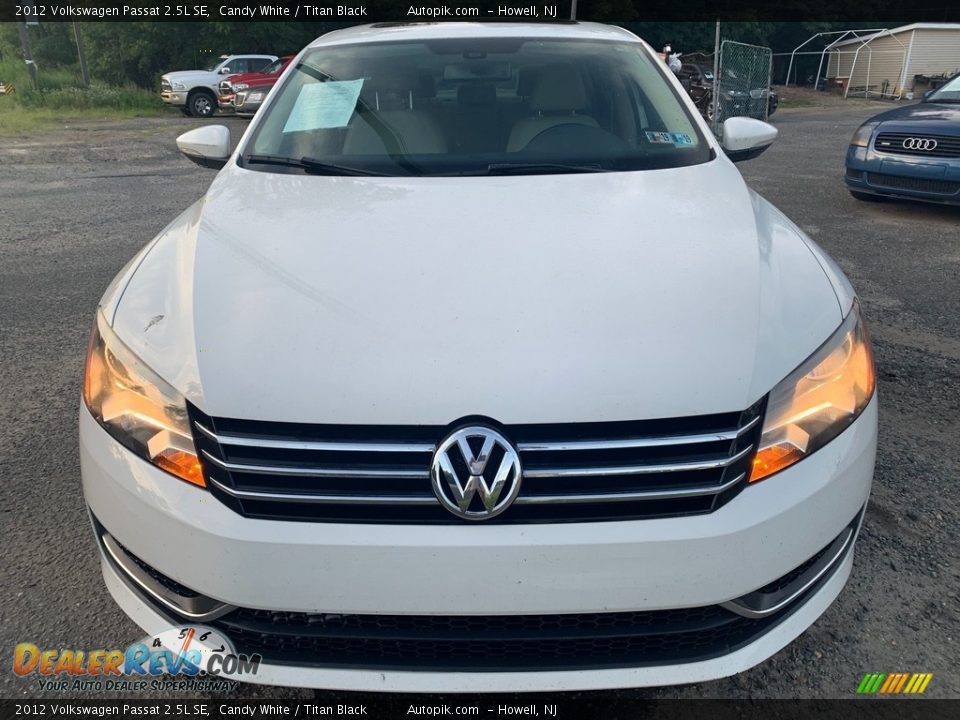 2012 Volkswagen Passat 2.5L SE Candy White / Titan Black Photo #8