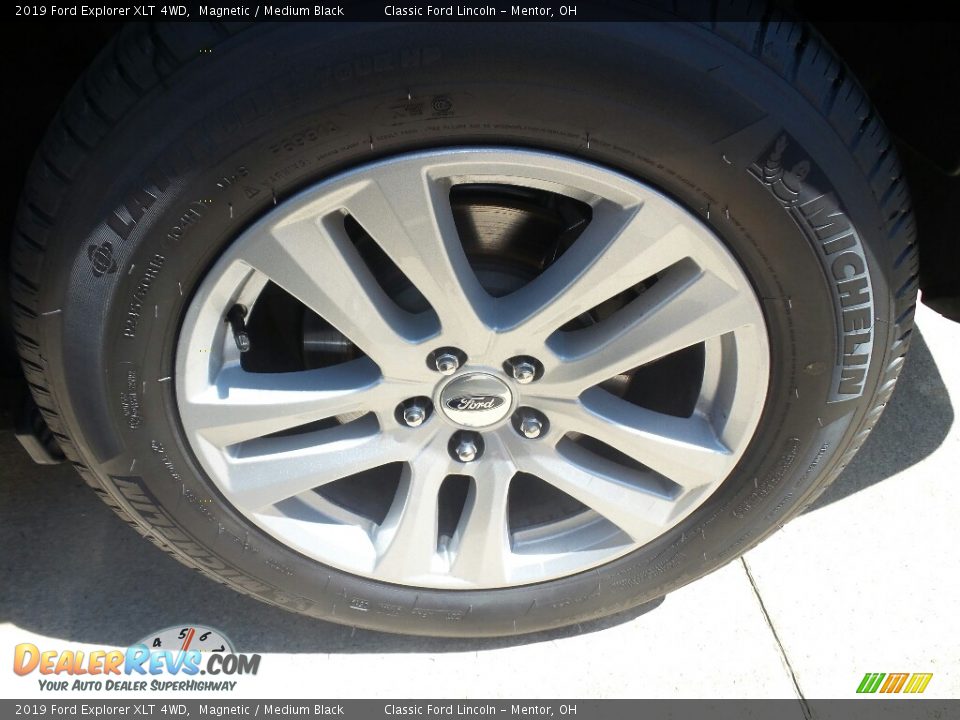 2019 Ford Explorer XLT 4WD Magnetic / Medium Black Photo #4