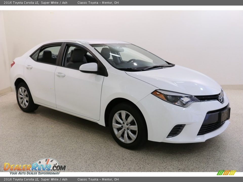 2016 Toyota Corolla LE Super White / Ash Photo #1